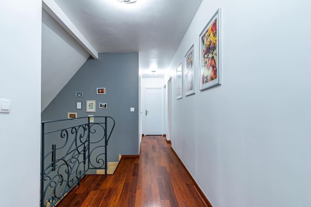 Charmante Maison Au Calme Yerres Esterno foto